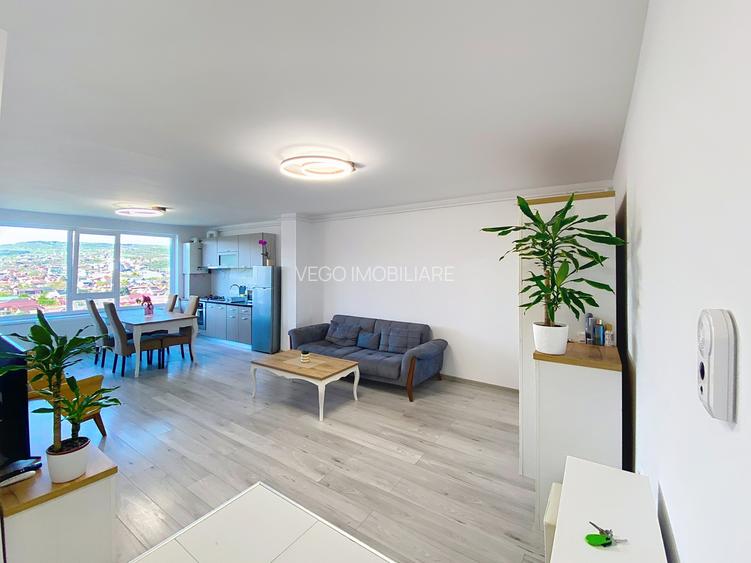 Apartament cu 2 camere, 56 mp, parcare, panoramic superb, Piata 1 Mai - 3