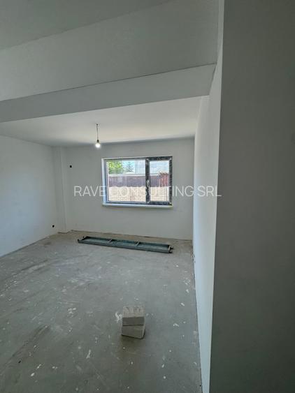 Apartament 3 camere decomandat nou/ metrou 1 Mai - 13