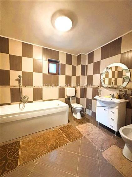 Casa Individuala caramida, fundatie inalta, planseu beton, Garaj, teren 650 mp - 10