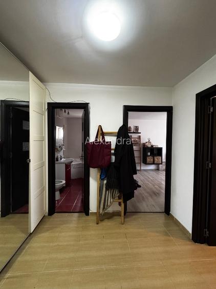 Închiriez garsonieră  - 9