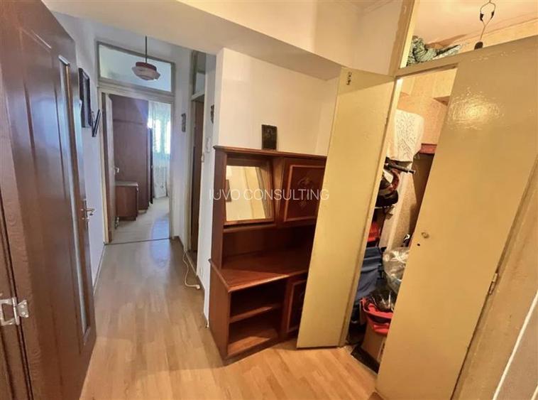 Apartament 4 Camere Semidecomandat Bd.Alexandru Obregia - 5