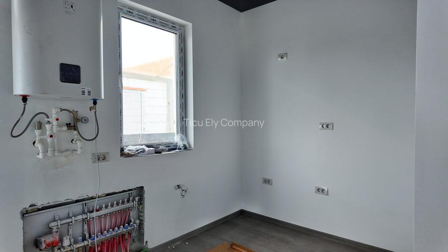 Vindem casa in Navodari zona de vile - 3