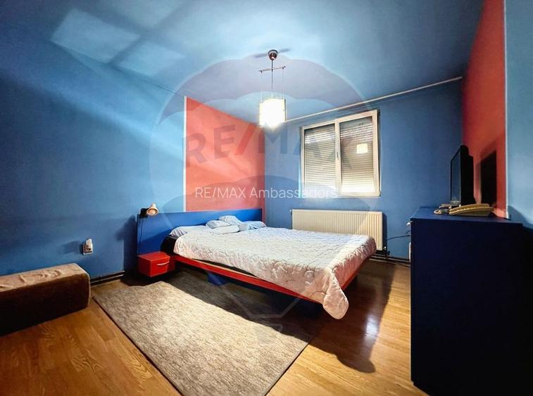 Casă / Vilă cu 5 camere de vânzare în zona Cetatii - 6