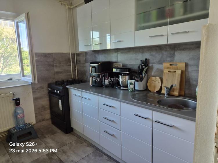 Vand apartament 2 camere mobilat si utilat Micalaca zona 300 - 8