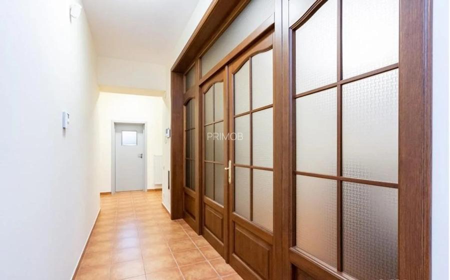 D+P+E+M Damaroaia lac,1000mp teren,7camere elegante,7bai,curte pavata/verde - 4