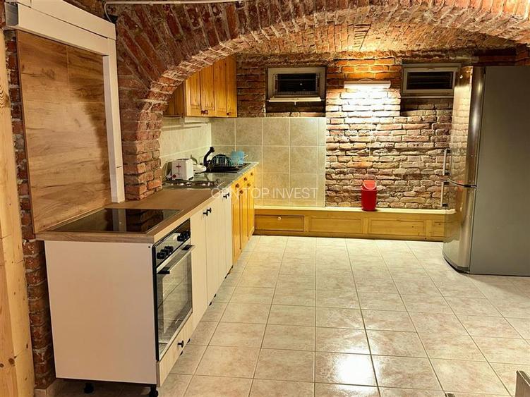 Casa 10 camere, 6 dormitoare, 5 bai zona Turnisor - 3
