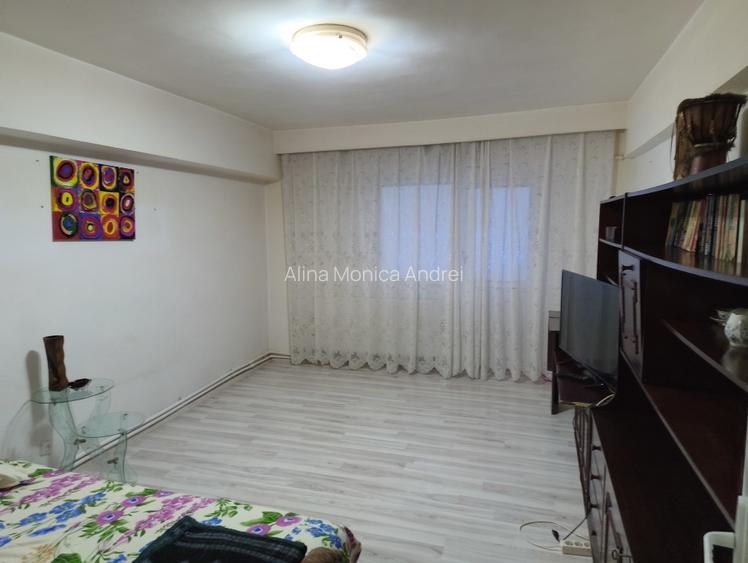 Inchiriez apartament zona Delfinariu Constanta - 8