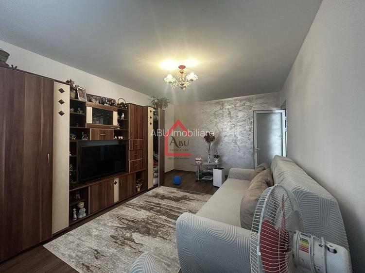 Apartament 2 camere, decomandat, Cug, Bloc 1987 - 2