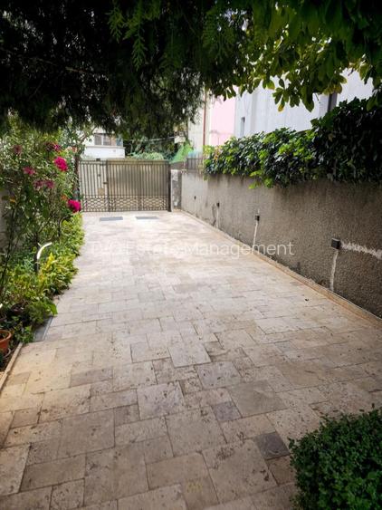 Vila frumoasa ,localizata central\ Unirii Square\Proprietar - 6