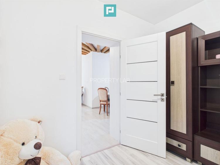 Casă Individuală cu spațiu comercial - Variaș - 13