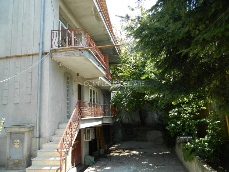 P-ta Muncii- 3 minute metrou, camera la vila pt. o studenta/absolventa - 9