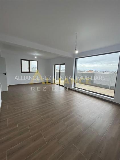 Casa individuala - 300 mp - 5 camere - 3 bai - 16