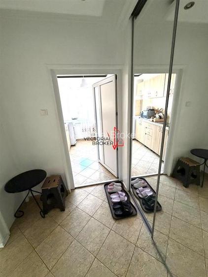 Apartamentt renovat,et.3/8 in bloc stradal Calea Mosilor Bd Carol - 12