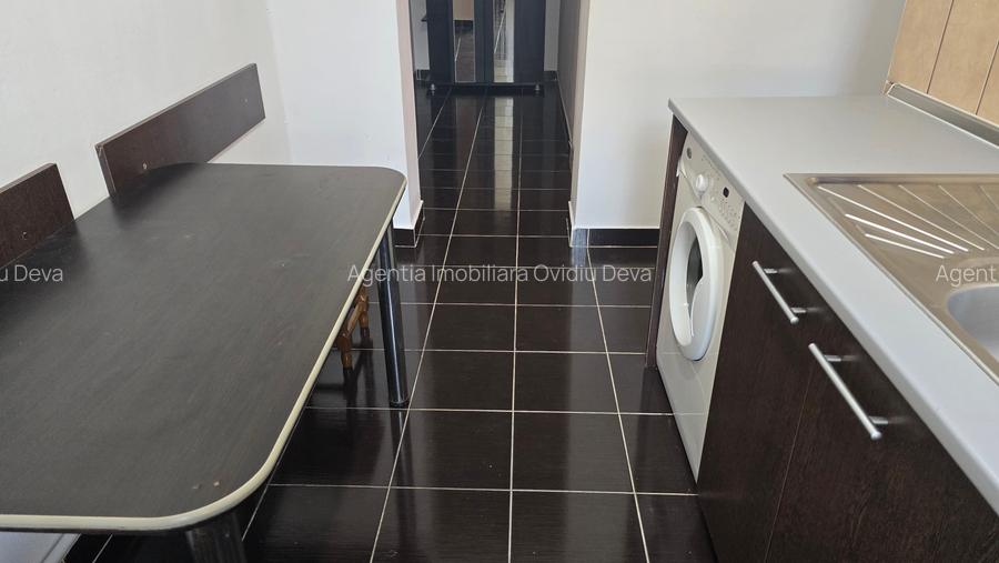 Vand apartament 2 camere in Deva, zona Progresul, etaj 1, bloc de 3 etaje - 5