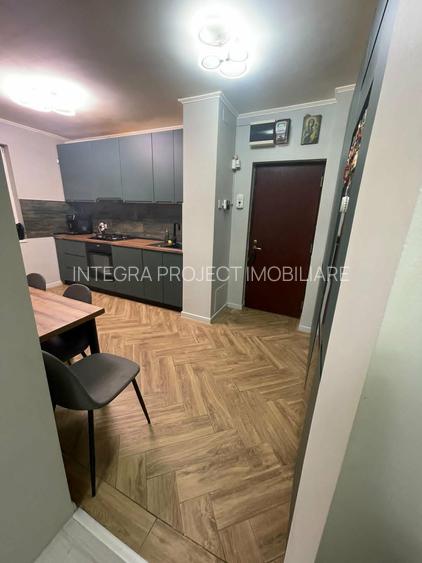 VANZARE APARTAMENT 3 CAMERE -VATRA LUMINOASA-MAIOR CORAVU - 2