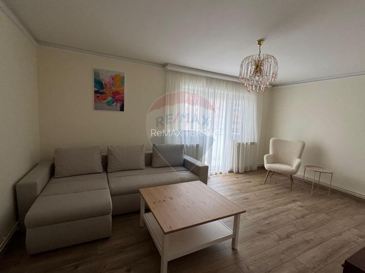 Apartament de inchiriat 3 camere plus Garaj complet RENOVAT - 3