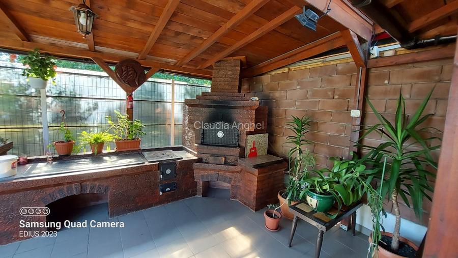 Vanzare pensiune 8 camere, 2 Mai  - 4