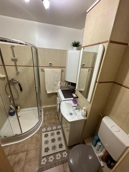 Apartament decomandat 2 camere Tractorul - 5