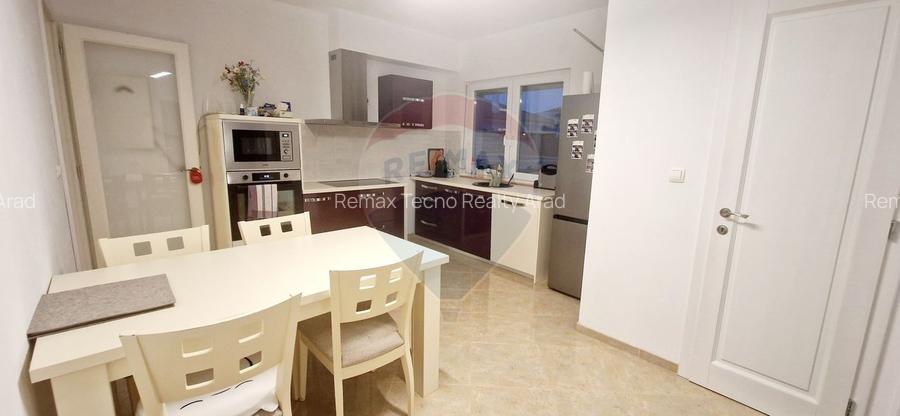 Casa la sol, complet mobilata si utilata de inchiriat, Westfield - 2