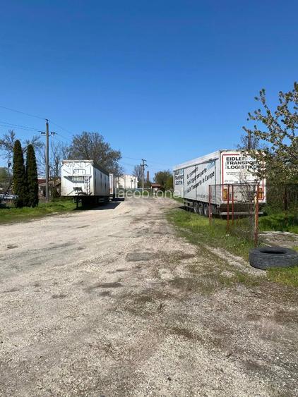 Teren de vanzare/inchiriat - 4