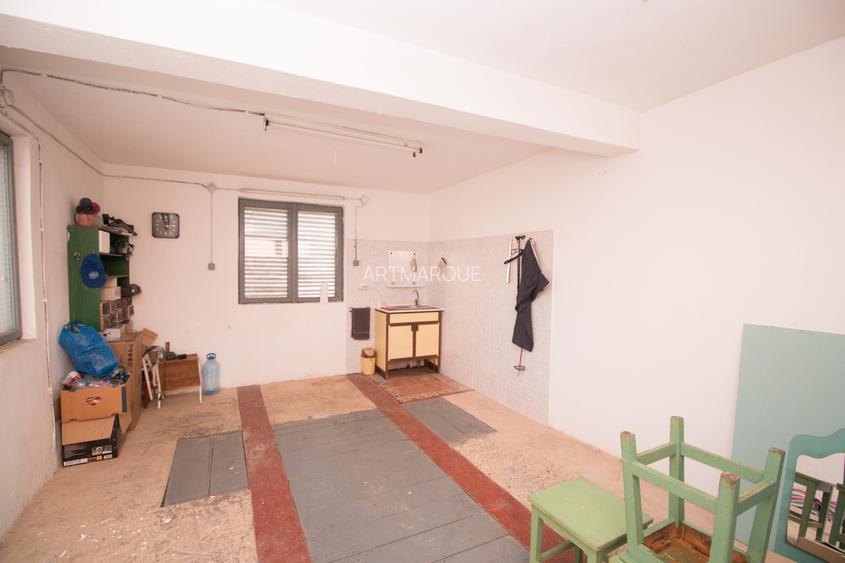 Apartament 4 camere cu scara interioara si garaj zona centrala - 13