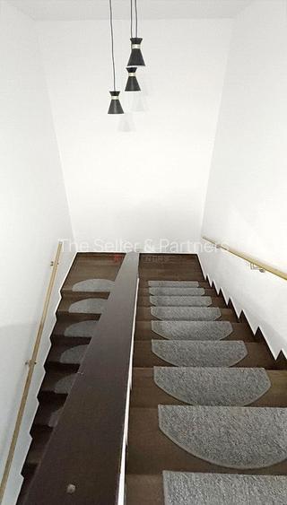 Terase generoase cu vederea spre padure - 13