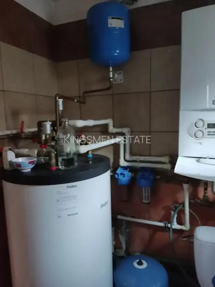 Resedinta cu 8 camere in Orasul Breaza - 18