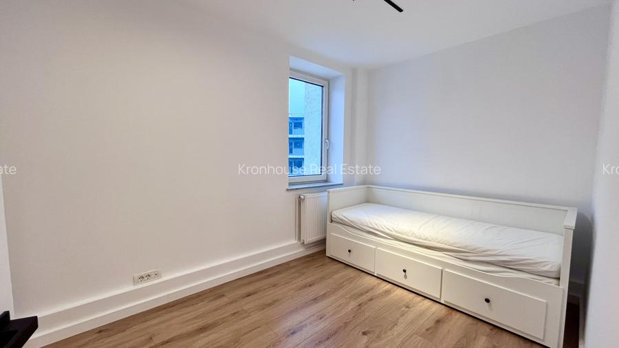 Apartament modern cu 3 camere in zona centrala  - 12