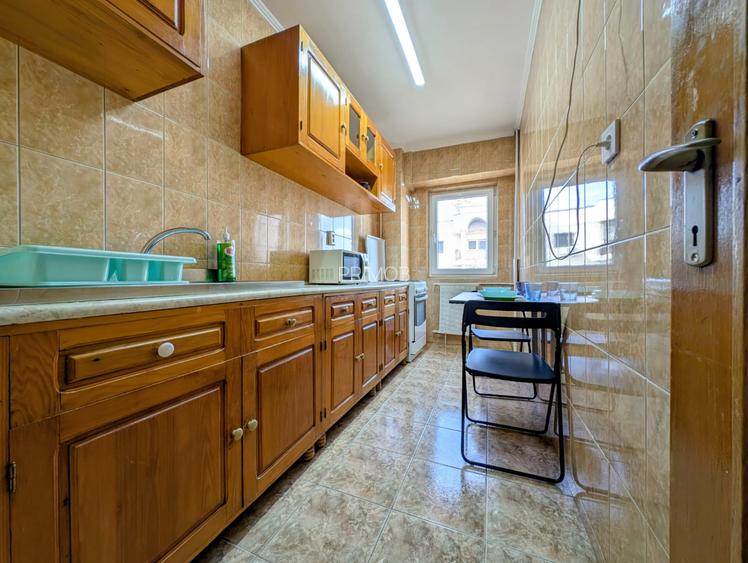 Liberty Mall-Rond Cosbuc,Nasaud stradal,bloc/scara impecabile,semimobilat,S-E - 6