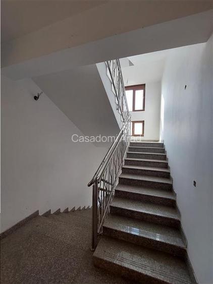 Imobil D+P+2E+M, zona Poetului, integral sau partial - 7