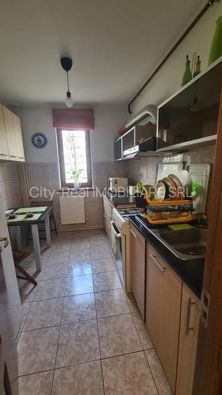 2 camere ,etaj 1,  centrala gaze , masina de spalat ,mobilat ,utilat - 2