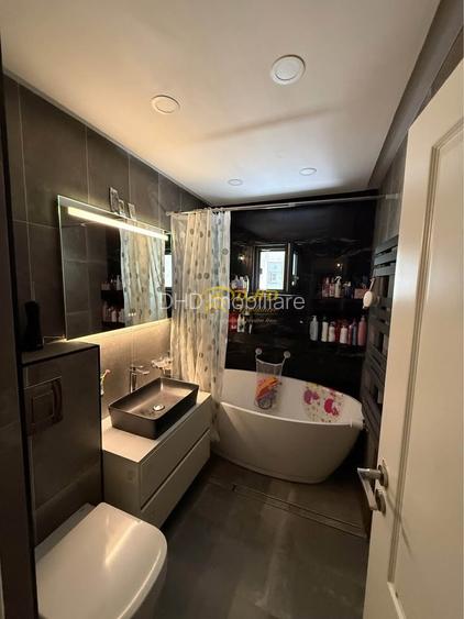 Apartament 3 camere decomandate, zona Nicolina 2. - 8