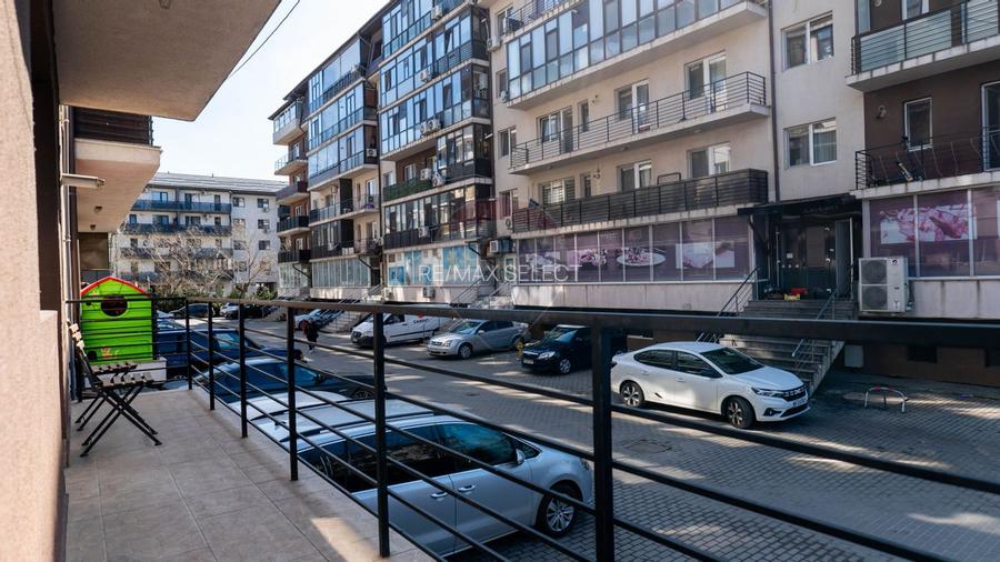 Dobroesti - vanzare apartament 3 camere, strada Marului - 23