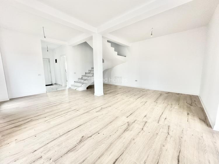 Duplex cu 3 camere spatios - Mosnita Veche - 2