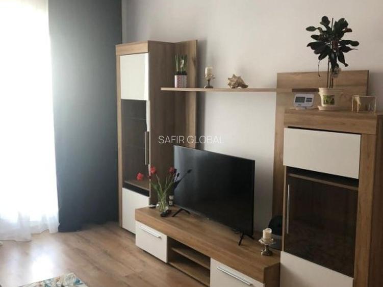 Inchiriere Apartament 2 Camere Decomandat-Militari Residence - 2