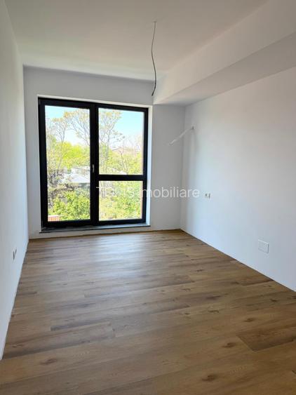Piață Muncii Office / Spații de birouri 45-90 mp/ Parcare subterana - 10