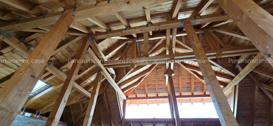 Vila de vanzare Focsani la gri, tip brancovenesc . - 36