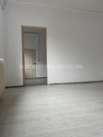 Rahova, Amurgului, casa pe parter, teren 266 mp, 90 mp construiti, 3 camere, - 6