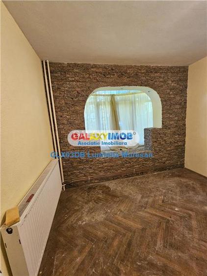 Vanzare apartament 2 camere semidecomandat Targoviste Micro 9 - 13