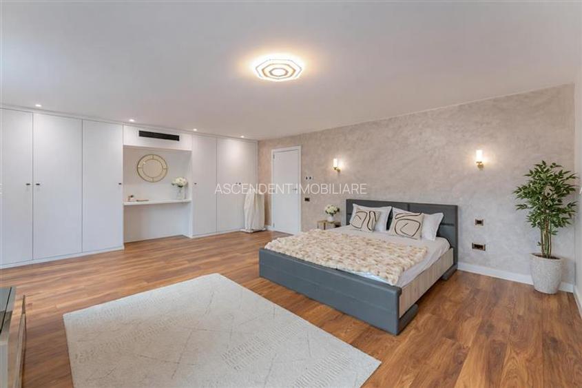 Pretabila si clinica/sediu firma:Vila high tech,semineu,jacuzzi,terasa,10 camere - 7