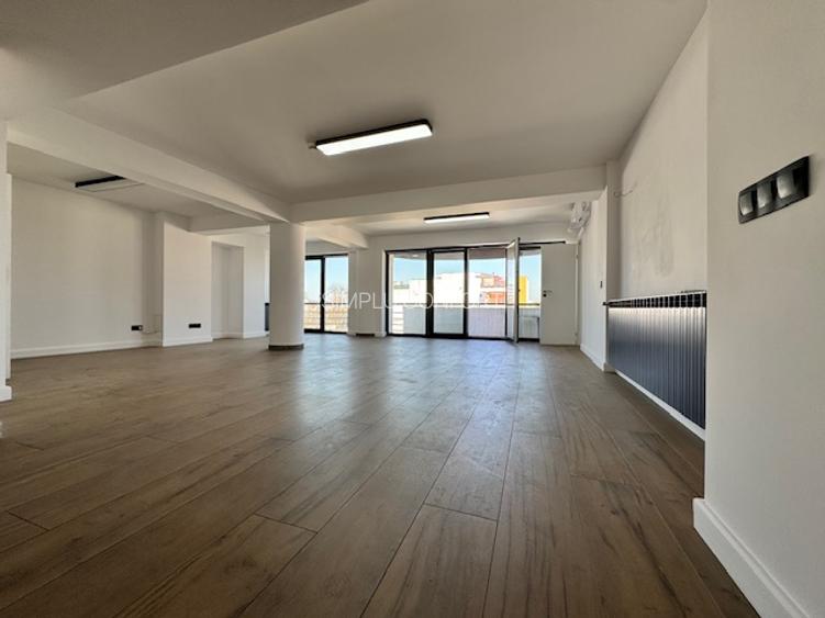 1 MAI - EXCLUSIVE OFFICE BUILDING - 8