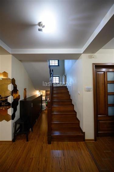 Galata platou VILA LUX P+M S.U=207 TEREN=806mp zona linistita - 7