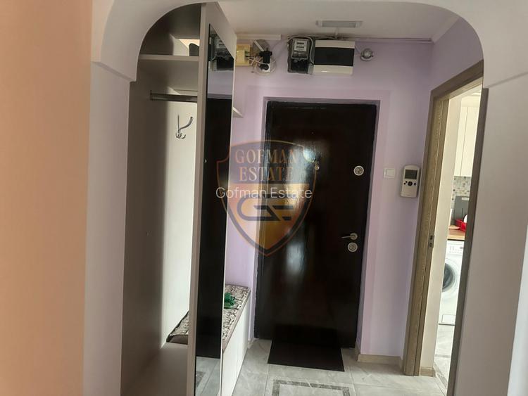 Apt 3 camere, decomandat, ICIL, 2 bai, 2 balcoane, 3 TV, A/C, et. 5 / 8 - 17