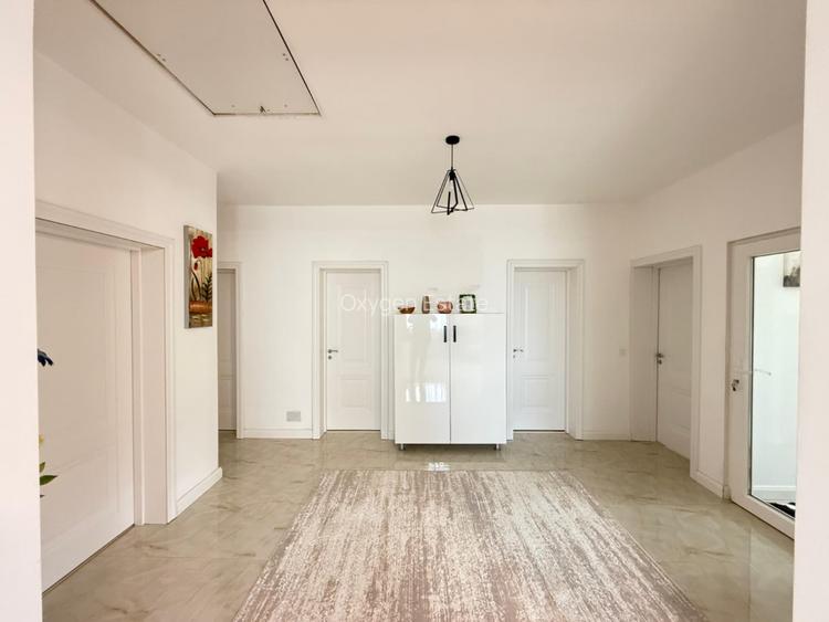 Casa moderna eleganta, curte generoasa de 700 mp in zona Episcopiei - 4