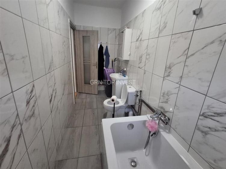Casa formata din 2 apartamente pivnita zona Turnisor - 9