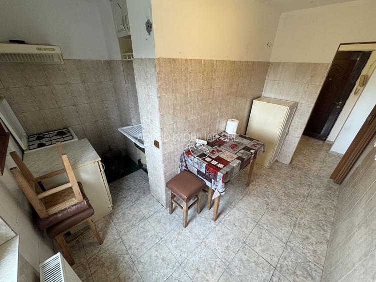 Garsoniera zona Inel 2 - 4