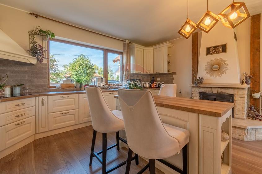 Proprietate exclusivista de vanzare: 2 case | 9 camere | 2000 mp teren - 36