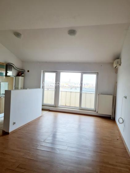 Apartament spatios-2 camere-loc de parcare- Aurel Persu-Berceni-Comision 0 - 6