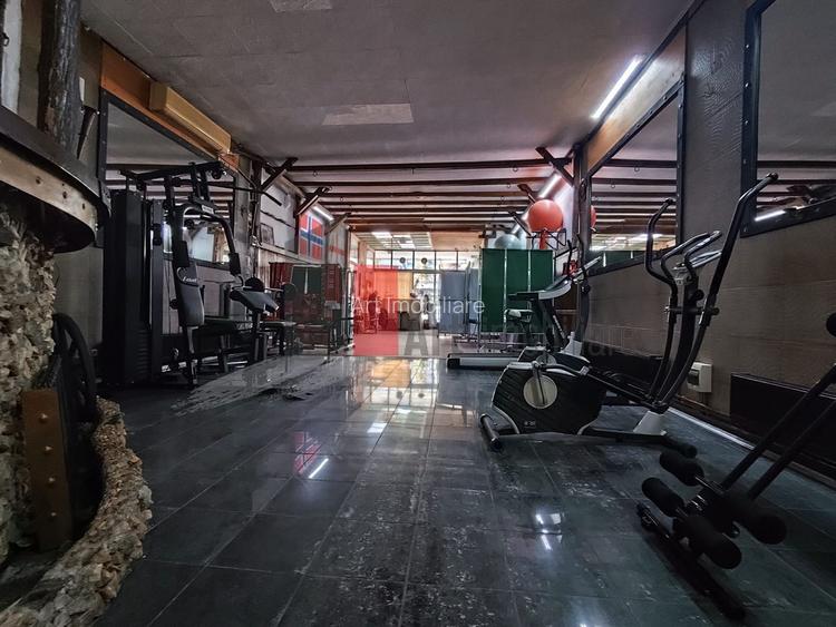 Spatiu comercial de inchiriat in Giulesti (langa stadion, complex comercial) - 4