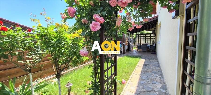 Casa de Vanzare, 4 Camere, 350MP teren, zona LIDL - 3